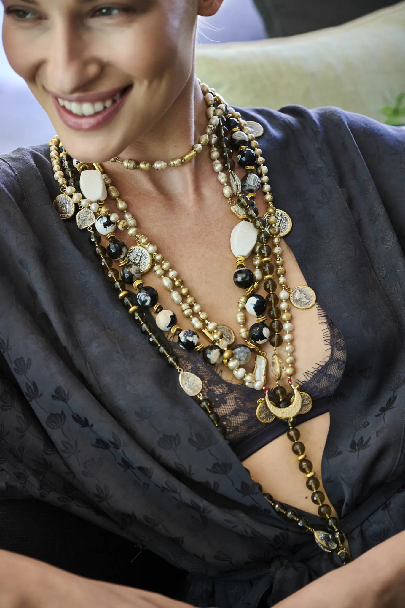 Güne Başlarken Yes Me Parçaları: Sabah Rutininize Şıklık Katmanın 5 Yolu